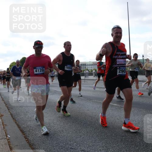 29.06.2025 - hella hamburg halbmarathon Lena Gebhardt http://msf.ph/oto/8291998 29.06.2025 09:58:50 Lombardsbrücke 4120, 7181, 18063, 290, 1285, 1410, 1485, 1715, 1719, 1727, 1946, 1951, 1972, 2029, 2518, 2656, 2840, 2883, 2907, 3037, 3041, 3097, 3334, 3819, 3859, 3952, 4120, 4152, 4167, 5077, 5084, 5259, 5378, 5391, 5721, 5894, 6294, 6399, 6433, 6592, 6629, 6657, 6759, 6877, 7082, 7232, 7369, 7716, 7732, 8068, 8311, 8322, 8393, 8639, 8721, 8798, 8825, 9655, 9727, 9770, 9884, 10488 meine-sportfotos.de