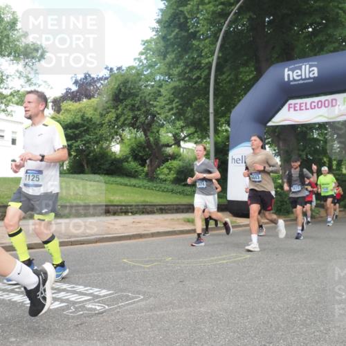 29.06.2025 - hella hamburg halbmarathon KatJ http://msf.ph/oto/8292168 29.06.2025 10:42:17 Zwischen KM18-KM19 1125, 2474, 2612, 3037, 3861, 5021, 5672, 6082, 6443 meine-sportfotos.de