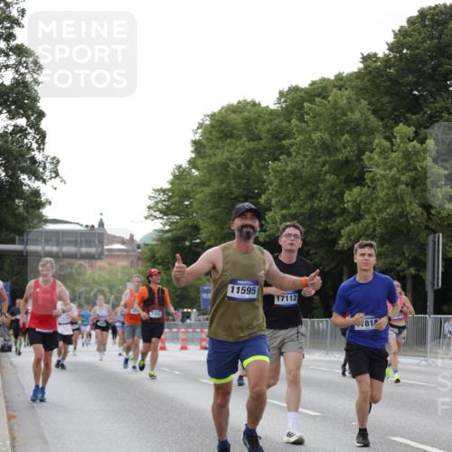 29.06.2025 - hella hamburg halbmarathon Jannik Wohlers http://msf.ph/oto/8292306 29.06.2025 10:04:32 Lombardsbrücke 1126, 1316, 1559, 2424, 2463, 2628, 2698, 3071, 3413, 4394, 4538, 4951, 7302, 8049, 8089, 9019, 11088, 11551, 11595, 12125, 13242, 13327, 16134, 16357, 16579, 16995, 17112, 17540, 17814, 17818, 18189, 18556 meine-sportfotos.de