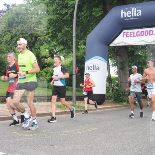 29.06.2025 - hella hamburg halbmarathon KatJ http://msf.ph/oto/8292318 29.06.2025 10:42:21 Zwischen KM18-KM19 1125, 2474, 3037, 3794, 5672, 6443 meine-sportfotos.de