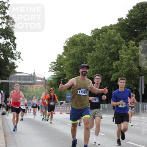 29.06.2025 - hella hamburg halbmarathon Jannik Wohlers http://msf.ph/oto/8292323 29.06.2025 10:04:32 Lombardsbrücke 1126, 1316, 1559, 2424, 2463, 2628, 2698, 3071, 3413, 4394, 4538, 4951, 7302, 8049, 8089, 9019, 11088, 11551, 11595, 12125, 13242, 13327, 16134, 16357, 16579, 16995, 17112, 17540, 17814, 17818, 18189, 18556 meine-sportfotos.de