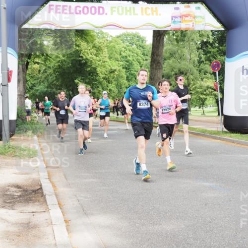 29.06.2025 - hella hamburg halbmarathon MichiJ http://msf.ph/oto/8292461 29.06.2025 10:33:44 Zwischen KM18-KM19 5706, 7087, 7450, 8374, 9720, 10796, 11495, 12528, 12579, 13687, 13919, 14228, 14462, 14764, 14783, 15362, 15365, 17492, 17544, 17835, 18081 meine-sportfotos.de