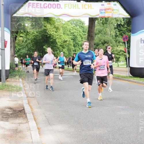 29.06.2025 - hella hamburg halbmarathon MichiJ http://msf.ph/oto/8292509 29.06.2025 10:33:44 Zwischen KM18-KM19 5706, 7087, 7450, 8374, 9720, 10796, 11495, 12528, 12579, 13687, 13919, 14228, 14462, 14764, 14783, 15362, 15365, 17492, 17544, 17835, 18081 meine-sportfotos.de