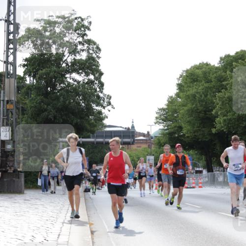 29.06.2025 - hella hamburg halbmarathon Jannik Wohlers http://msf.ph/oto/8292561 29.06.2025 10:04:34 Lombardsbrücke 1126, 1559, 2424, 2628, 2698, 3071, 3413, 4394, 4538, 4951, 6907, 6908, 7302, 8049, 8089, 9019, 11088, 11551, 11595, 12125, 13242, 13327, 16134, 16357, 16579, 17112, 17814, 17818, 18189, 18556 meine-sportfotos.de
