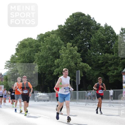 29.06.2025 - hella hamburg halbmarathon Jannik Wohlers http://msf.ph/oto/8292598 29.06.2025 10:04:35 Lombardsbrücke 1126, 1559, 2424, 2628, 3071, 3413, 4394, 4538, 4951, 6907, 6908, 7302, 8049, 8089, 9019, 11088, 11551, 11595, 13242, 13327, 16134, 16357, 16579, 17112, 17814, 17818, 18189, 18556 meine-sportfotos.de