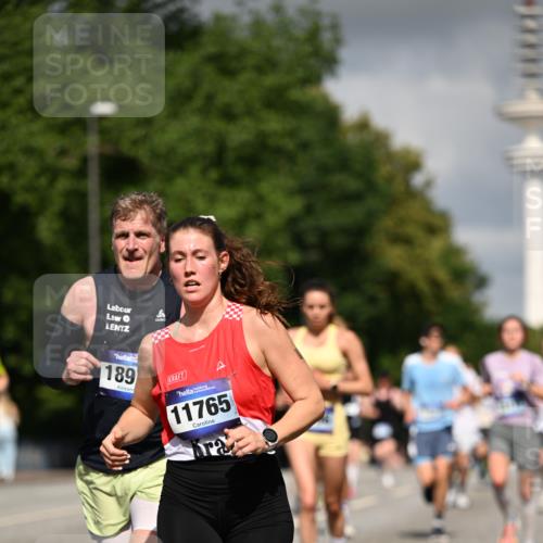29.06.2025 - hella hamburg halbmarathon Dr. Thomas Lammeyer http://msf.ph/oto/8292786 29.06.2025 09:53:29 Kennedybrücke 1343, 1445, 1615, 1800, 1803, 1975, 2324, 2415, 2573, 2949, 3431, 3530, 4303, 4425, 4528, 5248, 5436, 5791, 5803, 5889, 6123, 6682, 7495, 7796, 8370, 8629, 8925, 9264, 9265, 9294, 9296, 9711, 9979, 10894, 10930 meine-sportfotos.de