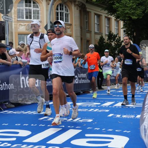 29.06.2025 - hella hamburg halbmarathon Strokosch-Dieckow http://msf.ph/oto/8292833 29.06.2025 10:50:37 Ziel 1399, 1750, 2234, 2788, 3414, 4346, 5447, 6282, 6662, 6712, 7134, 7397, 7583, 7786, 7952, 8576, 9057, 11214, 11356, 13701, 13808, 13812, 13875, 15519, 15803, 16291, 16806, 17179, 17247, 17908, 18006, 18229, 18413, 18820 meine-sportfotos.de
