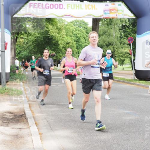 29.06.2025 - hella hamburg halbmarathon MichiJ http://msf.ph/oto/8292838 29.06.2025 10:33:46 Zwischen KM18-KM19 5706, 6711, 7450, 8374, 9720, 10796, 11495, 12528, 12579, 13687, 13919, 14228, 14764, 14783, 15362, 16286, 16834, 17492, 18081 meine-sportfotos.de