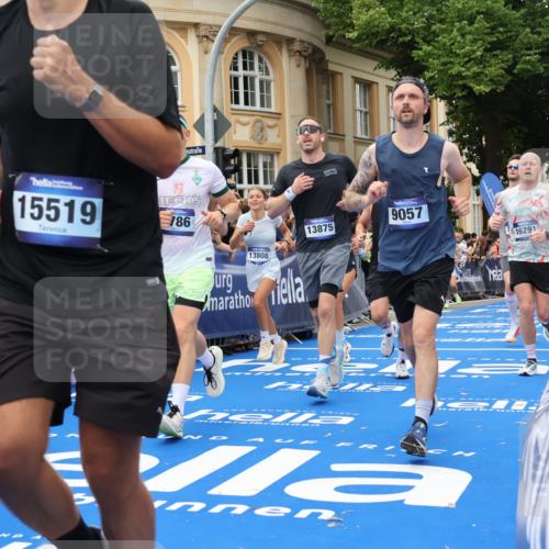 29.06.2025 - hella hamburg halbmarathon Strokosch-Dieckow http://msf.ph/oto/8292914 29.06.2025 10:50:39 Ziel 1399, 1750, 2234, 2788, 4346, 5115, 6282, 6662, 6712, 7134, 7397, 7583, 7786, 7952, 8576, 8657, 9057, 11214, 11356, 13701, 13808, 13812, 13875, 15426, 15519, 15720, 15803, 16291, 16806, 17129, 17179, 17247, 17908, 18006, 18229, 18370, 18413, 18820 meine-sportfotos.de