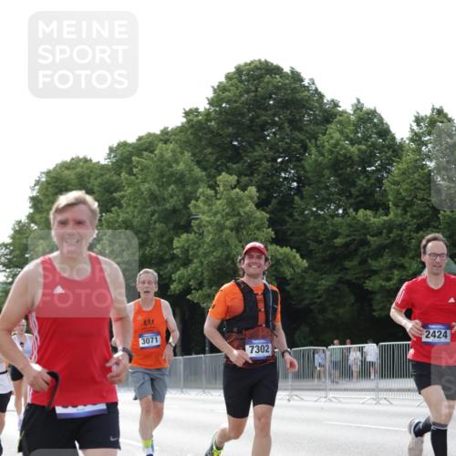 29.06.2025 - hella hamburg halbmarathon Jannik Wohlers http://msf.ph/oto/8292939 29.06.2025 10:04:38 Lombardsbrücke 1126, 1559, 2424, 3071, 3413, 4394, 4951, 6907, 6908, 7302, 7826, 8089, 8999, 9007, 9019, 11088, 11551, 11595, 13242, 13327, 13717, 14203, 16134, 16579, 17112, 17707, 17818, 18189, 18556 meine-sportfotos.de