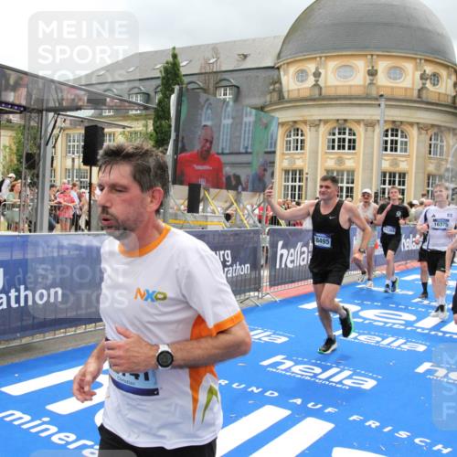 29.06.2025 - hella hamburg halbmarathon Michael Strokosch http://msf.ph/oto/8292963 29.06.2025 10:56:25 Ziel 3048, 4029, 5672, 7547, 7742, 8863, 9622, 10665, 11231, 11309, 15300, 15818, 16375, 18117, 18495, 18652, 18741 meine-sportfotos.de