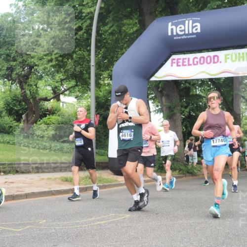 29.06.2025 - hella hamburg halbmarathon KatJ http://msf.ph/oto/8293145 29.06.2025 10:42:30 Zwischen KM18-KM19 1834, 1877, 4616, 4772, 6891, 7594, 7976 meine-sportfotos.de