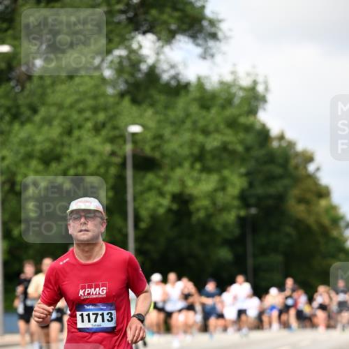 29.06.2025 - hella hamburg halbmarathon Dr. Thomas Lammeyer http://msf.ph/oto/8293260 29.06.2025 10:37:27 Kennedybrücke 1078, 1199, 1324, 1373, 1879, 1995, 2085, 2342, 2838, 3341, 3422, 3560, 3812, 3871, 4030, 4164, 4446, 5180, 5917, 6773, 6999, 7308, 7309, 7705, 8175, 8595, 8891, 8993, 9289, 9591, 9750, 9768, 9780 meine-sportfotos.de