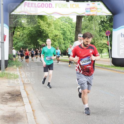 29.06.2025 - hella hamburg halbmarathon MichiJ http://msf.ph/oto/8293522 29.06.2025 10:33:51 Zwischen KM18-KM19 2270, 3477, 6711, 7385, 7450, 8374, 9720, 10796, 12528, 12808, 13782, 13919, 14200, 16286, 16834, 17281, 18081 meine-sportfotos.de