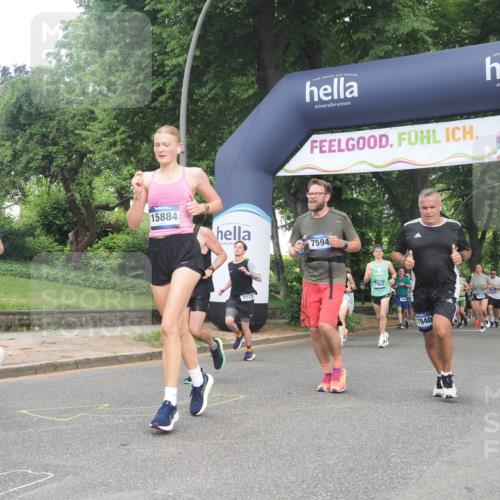 29.06.2025 - hella hamburg halbmarathon KatJ http://msf.ph/oto/8293530 29.06.2025 10:42:32 Zwischen KM18-KM19 1834, 1877, 2029, 4616, 4772, 6891, 7594, 7976 meine-sportfotos.de