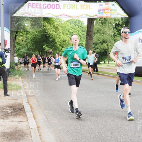 29.06.2025 - hella hamburg halbmarathon MichiJ http://msf.ph/oto/8293581 29.06.2025 10:33:52 Zwischen KM18-KM19 2270, 3477, 6711, 7204, 7385, 7450, 8374, 9720, 10796, 12808, 13782, 14200, 16286, 16834, 17281 meine-sportfotos.de