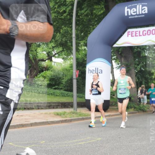 29.06.2025 - hella hamburg halbmarathon KatJ http://msf.ph/oto/8293633 29.06.2025 10:42:33 Zwischen KM18-KM19 1834, 2029, 4616, 4772, 7594, 7976 meine-sportfotos.de