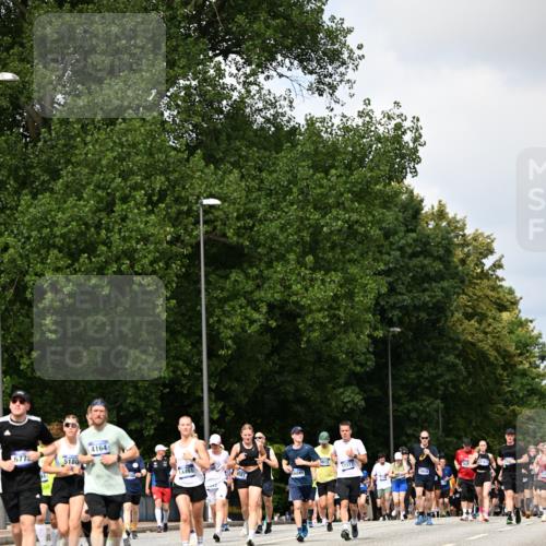 29.06.2025 - hella hamburg halbmarathon Dr. Thomas Lammeyer http://msf.ph/oto/8293720 29.06.2025 10:37:29 Kennedybrücke 1078, 1199, 1324, 1373, 1879, 1995, 2085, 2342, 2838, 3341, 3422, 3560, 3812, 3871, 4164, 4446, 5180, 5917, 6773, 6999, 7308, 7309, 7705, 8175, 8595, 8891, 8993, 9234, 9289, 9591, 9750, 9780 meine-sportfotos.de