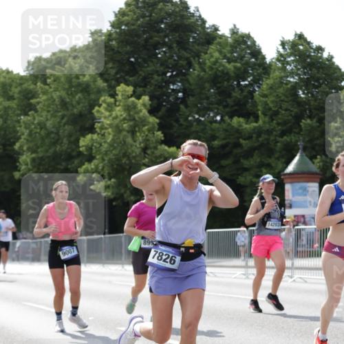 29.06.2025 - hella hamburg halbmarathon Jannik Wohlers http://msf.ph/oto/8293759 29.06.2025 10:04:45 Lombardsbrücke 1863, 2424, 3071, 3413, 3578, 4220, 6059, 6907, 6908, 7302, 7826, 8089, 8999, 9007, 9165, 11595, 13327, 13717, 14203, 16134, 16478, 17112, 17707, 17818, 18189, 18556, 18616, 18617, 19034 meine-sportfotos.de