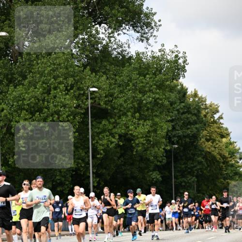 29.06.2025 - hella hamburg halbmarathon Dr. Thomas Lammeyer http://msf.ph/oto/8293801 29.06.2025 10:37:30 Kennedybrücke 1078, 1199, 1324, 1373, 1995, 2085, 2342, 2838, 3341, 3560, 3812, 3871, 4164, 4446, 5180, 5917, 6773, 6999, 7308, 7309, 7705, 8175, 8595, 8891, 8993, 9234, 9289, 9591, 9750, 9780, 11092 meine-sportfotos.de