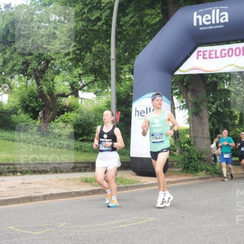 29.06.2025 - hella hamburg halbmarathon KatJ http://msf.ph/oto/8293804 29.06.2025 10:42:34 Zwischen KM18-KM19 1179, 1834, 2029, 4616, 4772, 7594, 7646, 7976 meine-sportfotos.de