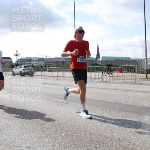29.06.2025 - hella hamburg halbmarathon Lena Gebhardt http://msf.ph/oto/8293838 29.06.2025 09:46:36 Lombardsbrücke 5048, 18277, 7628, 1344, 1889, 2243, 2525, 3809, 3843, 3955, 4477, 4944, 5042, 5048, 5152, 5660, 6683, 7055, 7466, 7534, 7622, 7628, 7845, 7901, 8312, 8784, 8864, 8956, 10298, 10477, 10865, 10927, 10929, 11230, 11282, 11304, 11661, 11833, 12447, 12899, 12987, 13199, 13252, 13493, 13494, 13617, 13729, 13961, 14276, 14293, 14310, 15115, 15391, 15689, 15902, 16065, 16140, 16243, 16507, 16580, 16811, 16931, 16957, 17213, 17768 meine-sportfotos.de