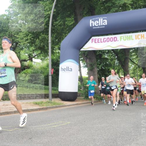 29.06.2025 - hella hamburg halbmarathon KatJ http://msf.ph/oto/8294064 29.06.2025 10:42:35 Zwischen KM18-KM19 1179, 2029, 4616, 4772, 7594, 7646, 7742 meine-sportfotos.de