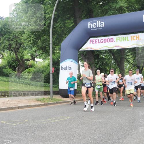 29.06.2025 - hella hamburg halbmarathon KatJ http://msf.ph/oto/8294096 29.06.2025 10:42:36 Zwischen KM18-KM19 1179, 2029, 4772, 7594, 7646, 7742 meine-sportfotos.de