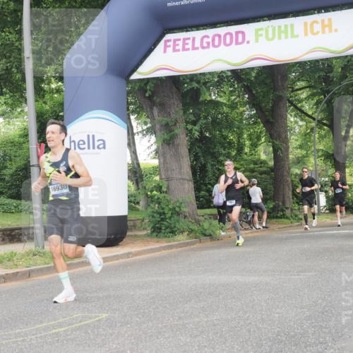29.06.2025 - hella hamburg halbmarathon KatJ http://msf.ph/oto/8294112 29.06.2025 10:13:18 Zwischen KM18-KM19 7862 meine-sportfotos.de