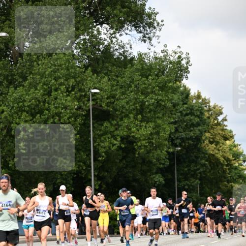 29.06.2025 - hella hamburg halbmarathon Dr. Thomas Lammeyer http://msf.ph/oto/8294308 29.06.2025 10:37:31 Kennedybrücke 1078, 1199, 1324, 1373, 1995, 2085, 2342, 2838, 3341, 3560, 3812, 3871, 4164, 4446, 5180, 5917, 6773, 6999, 7308, 7309, 7705, 8175, 8891, 8993, 9234, 9591, 9750, 9780, 11092 meine-sportfotos.de