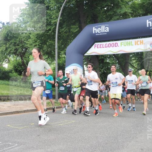 29.06.2025 - hella hamburg halbmarathon KatJ http://msf.ph/oto/8294375 29.06.2025 10:42:37 Zwischen KM18-KM19 1179, 2029, 2378, 4772, 5465, 7594, 7646, 7742, 8691 meine-sportfotos.de