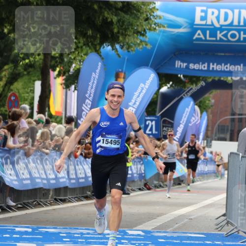 29.06.2025 - hella hamburg halbmarathon Strokosch-Dieckow http://msf.ph/oto/8294580 29.06.2025 10:18:41 Ziel 15495 meine-sportfotos.de