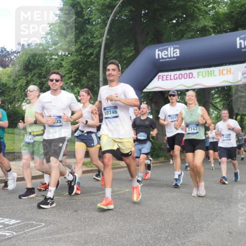 29.06.2025 - hella hamburg halbmarathon KatJ http://msf.ph/oto/8294604 29.06.2025 10:42:38 Zwischen KM18-KM19 1179, 2029, 2378, 5465, 7646, 7742, 8691 meine-sportfotos.de