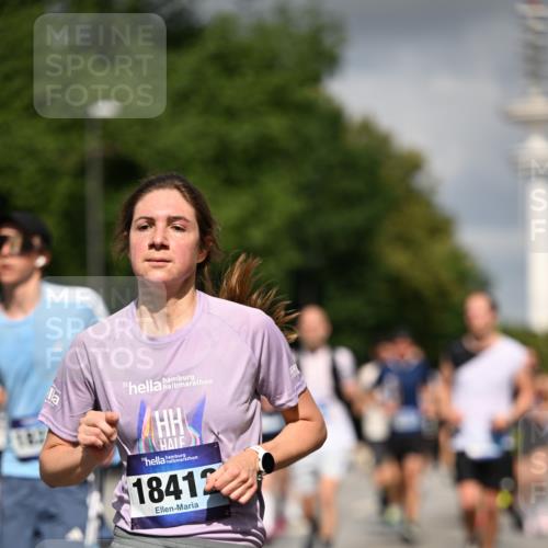 29.06.2025 - hella hamburg halbmarathon Dr. Thomas Lammeyer http://msf.ph/oto/8294690 29.06.2025 09:53:34 Kennedybrücke 1615, 1675, 1800, 1803, 1975, 2324, 2415, 2949, 3332, 3431, 3530, 4303, 4425, 4528, 5248, 5436, 5791, 5803, 6682, 7495, 7774, 7796, 8629, 8925, 9265, 9294, 9302, 9711, 9979, 10894 meine-sportfotos.de