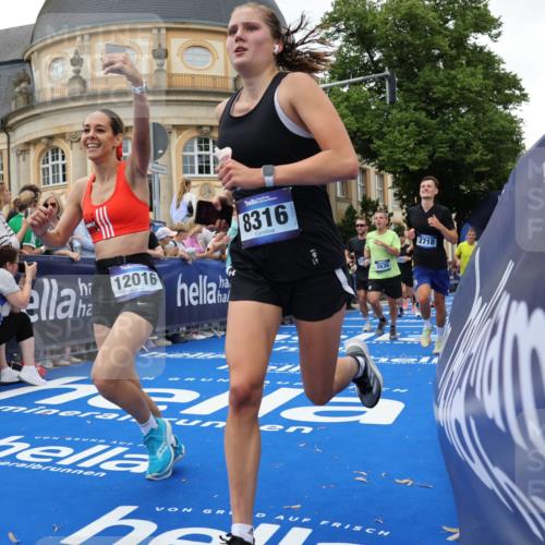 29.06.2025 - hella hamburg halbmarathon Strokosch-Dieckow http://msf.ph/oto/8294727 29.06.2025 10:51:21 Ziel 1461, 1817, 2364, 2411, 2636, 2718, 2946, 4814, 5820, 6657, 6776, 7943, 8316, 8930, 8989, 9214, 9476, 9656, 10480, 10667, 11124, 11422, 11512, 12016, 13047, 13792, 14865, 14994, 15871, 15950, 16357, 17131, 18019, 18489 meine-sportfotos.de