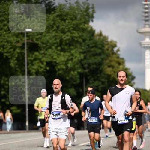 29.06.2025 - hella hamburg halbmarathon Dr. Thomas Lammeyer http://msf.ph/oto/8294944 29.06.2025 09:53:35 Kennedybrücke 1615, 1675, 1800, 1803, 1975, 2324, 2415, 2568, 2826, 2949, 3332, 3431, 3530, 4303, 4425, 4528, 5248, 5436, 5791, 5803, 6682, 7495, 7774, 7796, 8629, 8925, 9294, 9302, 9711, 9979, 10894 meine-sportfotos.de
