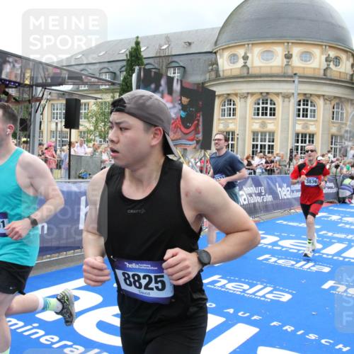29.06.2025 - hella hamburg halbmarathon Michael Strokosch http://msf.ph/oto/8295020 29.06.2025 10:56:52 Ziel 1955, 2378, 2741, 3836, 5418, 6835, 7716, 8825, 8996, 13816, 14369, 14461, 15134, 15431, 16008, 16009, 16679, 17133, 18634 meine-sportfotos.de