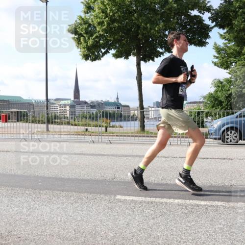 29.06.2025 - hella hamburg halbmarathon Lena Gebhardt http://msf.ph/oto/8295245 29.06.2025 09:46:41 Lombardsbrücke 515, 1053, 1344, 1577, 1889, 2243, 3843, 3955, 4477, 4944, 5042, 5048, 5152, 5660, 6683, 7080, 7466, 7534, 7622, 7628, 7845, 7867, 7901, 8312, 8323, 8784, 8864, 8956, 10298, 10477, 10865, 10927, 10929, 11230, 11304, 11661, 11833, 11898, 12447, 12899, 12987, 13199, 13252, 13493, 13494, 13617, 13729, 13961, 14276, 14310, 15391, 15902, 16065, 16140, 16243, 16811, 16931, 16957, 17213 meine-sportfotos.de