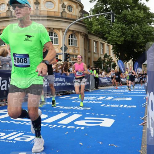 29.06.2025 - hella hamburg halbmarathon Strokosch-Dieckow http://msf.ph/oto/8295461 29.06.2025 10:51:38 Ziel 5008, 6286, 7224, 8819, 10691, 13327, 14012, 14458, 15496, 15727, 15831, 15899, 17682, 19007, 19020, 19053 meine-sportfotos.de