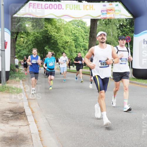29.06.2025 - hella hamburg halbmarathon MichiJ http://msf.ph/oto/8295476 29.06.2025 10:34:08 Zwischen KM18-KM19 1012, 1759, 2048, 3304, 6071, 6290, 6460, 7961, 8023, 8269, 8743, 9232, 10792, 15133, 15636, 16624, 17499, 17892, 18346, 18970, 19128 meine-sportfotos.de