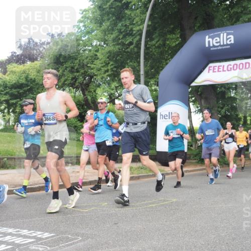 29.06.2025 - hella hamburg halbmarathon KatJ http://msf.ph/oto/8295574 29.06.2025 10:42:43 Zwischen KM18-KM19 2378, 3048, 3435, 3668, 5465, 7742, 8573, 8691 meine-sportfotos.de