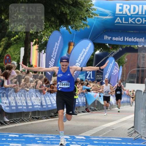 29.06.2025 - hella hamburg halbmarathon Strokosch-Dieckow http://msf.ph/oto/8295619 29.06.2025 10:18:40 Ziel 15495 meine-sportfotos.de