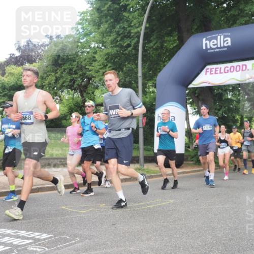 29.06.2025 - hella hamburg halbmarathon KatJ http://msf.ph/oto/8295627 29.06.2025 10:42:44 Zwischen KM18-KM19 2378, 3048, 3435, 3668, 5465, 8573, 8691 meine-sportfotos.de