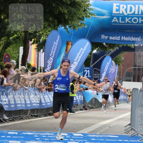 29.06.2025 - hella hamburg halbmarathon Strokosch-Dieckow http://msf.ph/oto/8295870 29.06.2025 10:18:39 Ziel 15495 meine-sportfotos.de