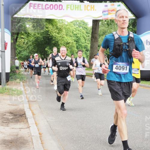 29.06.2025 - hella hamburg halbmarathon MichiJ http://msf.ph/oto/8295872 29.06.2025 10:34:12 Zwischen KM18-KM19 1012, 2189, 3304, 4091, 4237, 4949, 5472, 6388, 7961, 8023, 9232, 10792, 13940, 14034, 14804, 14911, 17190, 18346, 19128 meine-sportfotos.de