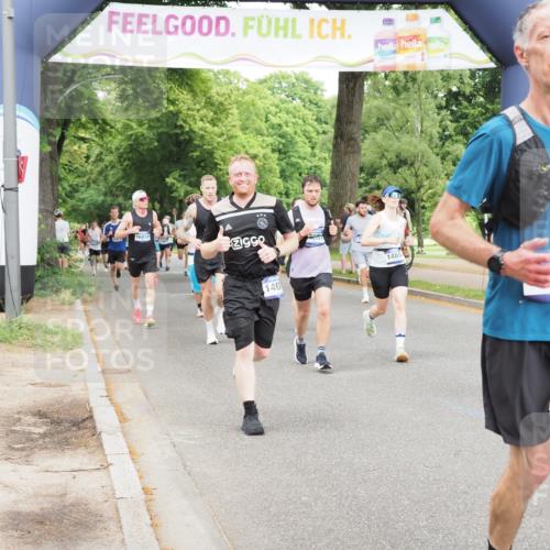 29.06.2025 - hella hamburg halbmarathon MichiJ http://msf.ph/oto/8295882 29.06.2025 10:34:13 Zwischen KM18-KM19 1012, 2189, 2842, 3304, 4091, 4237, 4345, 4949, 5472, 6388, 7961, 8023, 9232, 13940, 14034, 14804, 14911, 15206, 16081, 17190, 18346 meine-sportfotos.de