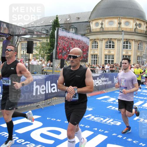 29.06.2025 - hella hamburg halbmarathon Michael Strokosch http://msf.ph/oto/8296037 29.06.2025 10:57:02 Ziel 1485, 2282, 2759, 4299, 5033, 8669, 11043, 11143, 11212, 11638, 14678, 15097, 16470, 16620, 18719, 19091 meine-sportfotos.de
