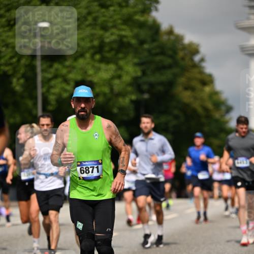 29.06.2025 - hella hamburg halbmarathon Dr. Thomas Lammeyer http://msf.ph/oto/8296211 29.06.2025 10:16:17 Kennedybrücke 1249, 1610, 1785, 1850, 1851, 2963, 2964, 3182, 3248, 3262, 3746, 4453, 4499, 5150, 5166, 5176, 6822, 6871, 7907, 8206, 8207, 8917, 8971, 9253, 9405, 9428, 10402, 10685 meine-sportfotos.de
