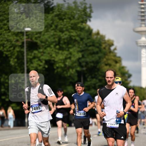 29.06.2025 - hella hamburg halbmarathon Dr. Thomas Lammeyer http://msf.ph/oto/8296233 29.06.2025 09:53:35 Kennedybrücke 1615, 1675, 1800, 1803, 1975, 2324, 2415, 2568, 2826, 2949, 3332, 3431, 3530, 4303, 4425, 4528, 5248, 5436, 5791, 5803, 6682, 7495, 7774, 7796, 8629, 8925, 9294, 9302, 9711, 9979, 10894 meine-sportfotos.de