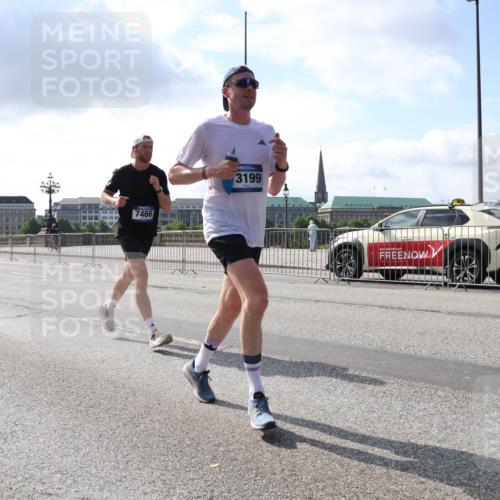 29.06.2025 - hella hamburg halbmarathon Lena Gebhardt http://msf.ph/oto/8296625 29.06.2025 09:46:46 Lombardsbrücke 7466, 3199, 1053, 1344, 1396, 1411, 1577, 1889, 2243, 3005, 3955, 4477, 4944, 5048, 5152, 5193, 5660, 6683, 7080, 7466, 7534, 7622, 7628, 7867, 7901, 8312, 8323, 8784, 8864, 10298, 10477, 10865, 10927, 10929, 11230, 11304, 11661, 11898, 12447, 12899, 12987, 13199, 13252, 13493, 13494, 13617, 13729, 13961, 14069, 14276, 14310, 14385, 15902, 16065, 16140, 16243, 16811, 16931, 16957, 17213 meine-sportfotos.de